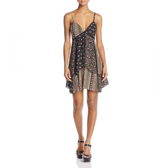 ALICE + OLIVIA $374 Delilah Dress in Romantic Floral Stripe - Picture 3 of 8